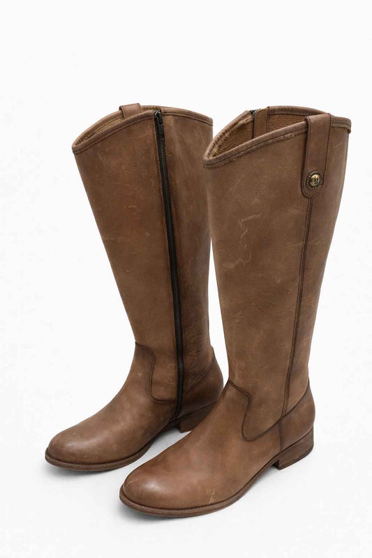 Botas altas cuero café Marca FRYE Talla 9.5 Usado