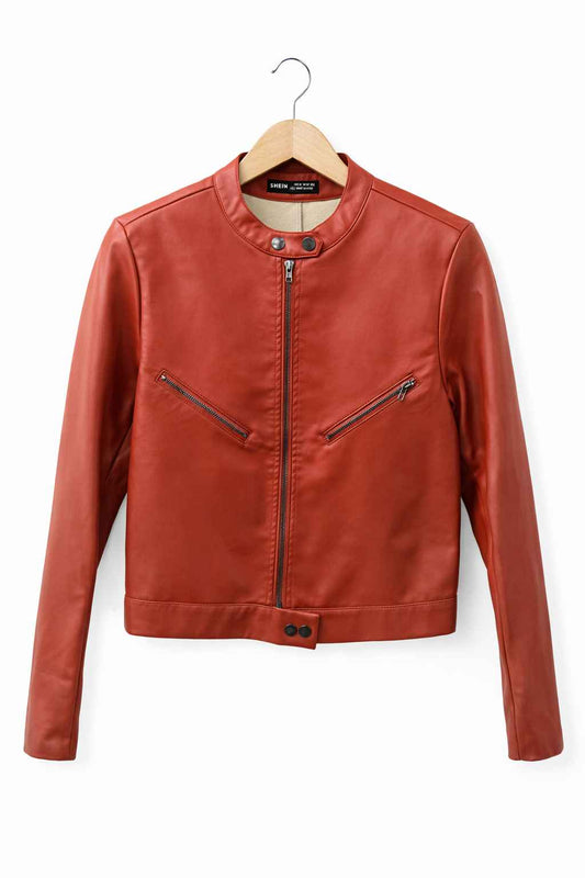 Chaqueta tipo cuero rojo teja Marca SHEIN Talla M Usado