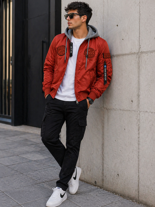 Chaqueta bomber color ladrillo con capucha Marca YoungDesign Talla S Nuevo con etiqueta
