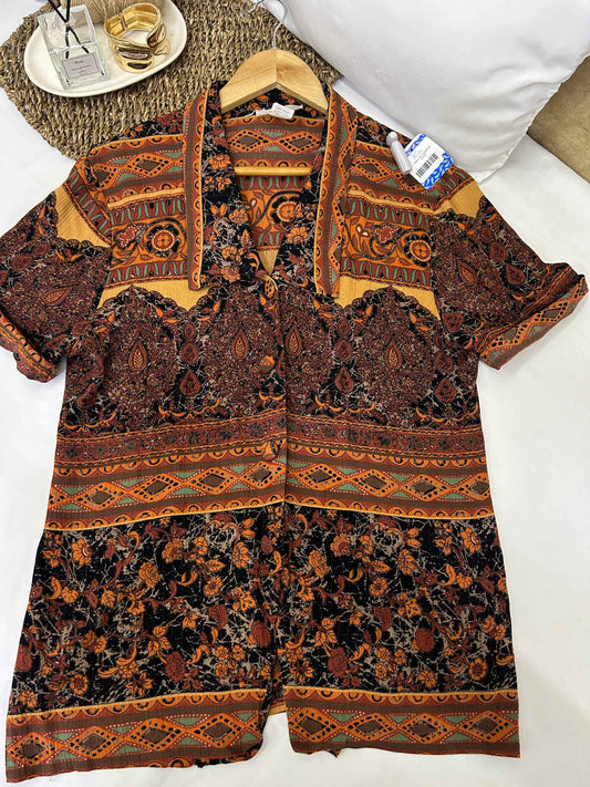 Camisa corta estampado bohemio talla M usado