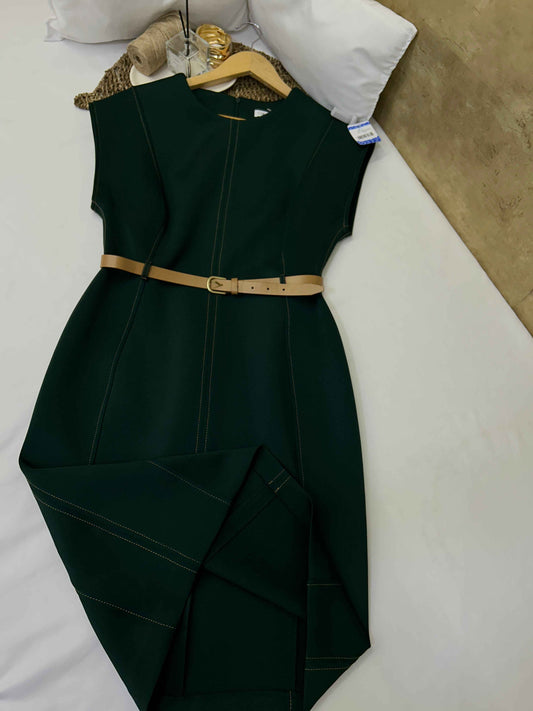 Vestido verde oscuro estructurado con cinturón Calvin Klein Talla 8 usado