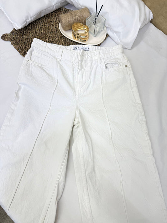 Pantalón blanco texturizado Marca ZARA Talla EUR 36 Usado