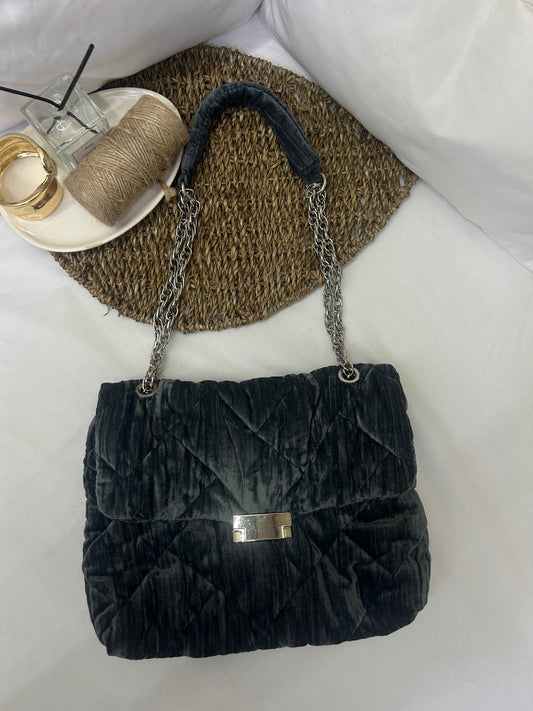 Bolso acolchado azul oscuro Marca ZARA Usado