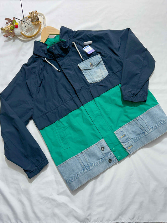 Chaqueta tricolor Nautica talla XXL usada