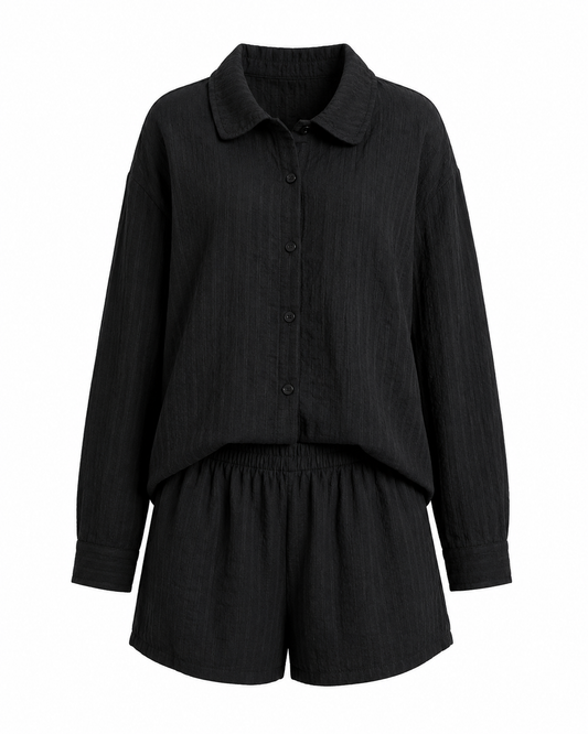 Conjunto negro camisero con short Hermanas talla L/XL usado