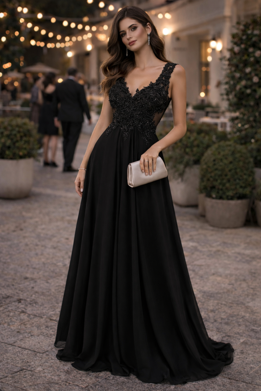 Vestido largo negro con pedrería Talla S Usado