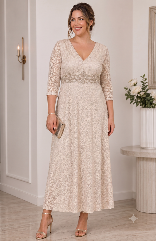 Vestido beige con encaje Alex talla 16 usado