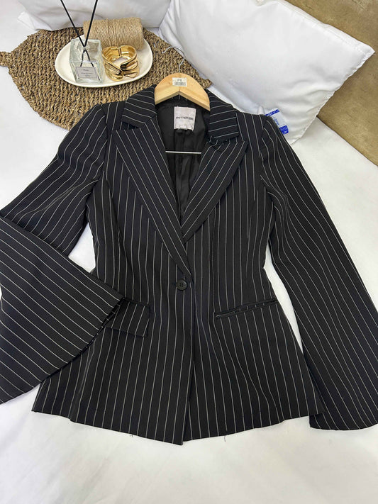 Blazer negro a rayas finas Better BE  Talla S usado
