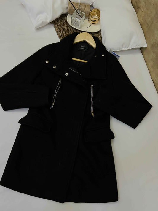 Abrigo negro estructurado BERSHKA Talla XS usado