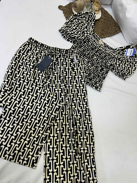 Conjunto estampado monocromático mujer Monteau Los Angeles Talla S nuevo