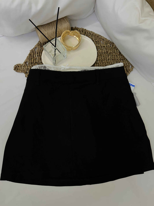Falda negra clásica WILD FABLE Talla M Nuevo