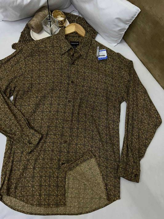Camisa estampada café vintage hombre Claiborne Talla M usado