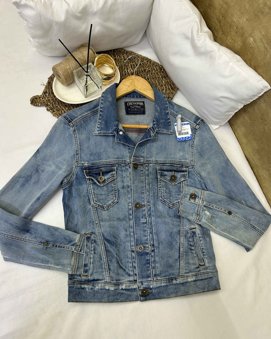 Casaca denim clásica CHEVIGNON Talla XS usado