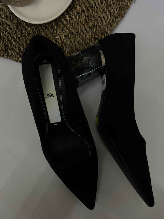 Zapatos de punta negros ZARA Talla 37 usado