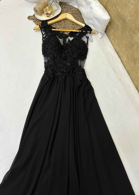 Vestido largo negro con pedrería Talla S Usado
