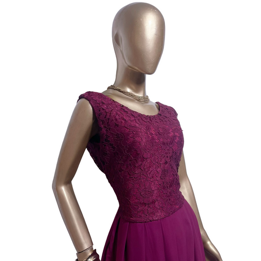 Vestido Largo Vino con Encaje y Abertura Mujer Usado