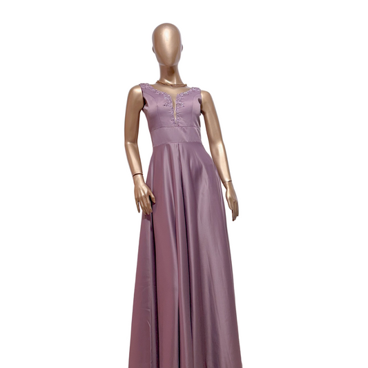 Vestido de Gala Maxi Lila Satinado con Bordado Usado