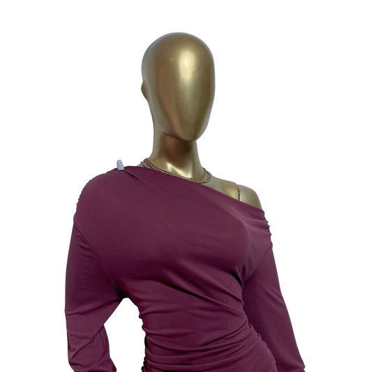 Vestido color vino marca ASOS DESIGN talla US 6 nuevo