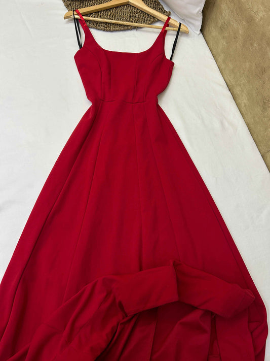 Vestido largo rojo Marca WINDSOR Talla S Usado