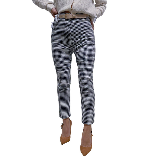 Pantalón alicrado estampado pied de poule (Blanco y Negro) marca Nicki Marcs talla 8 usado