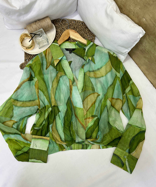 Blusa estampada verde Marca Massimo Dutti Talla EUR 42 Usado