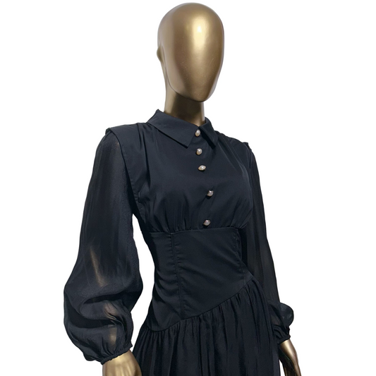 Vestido midi negro con mangas abullonadas Chelsea & Theodore Talla M usado