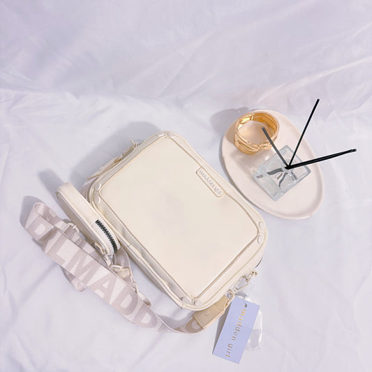 Cartera beige tipo crossbody Madden Girl Nueva con etiqueta