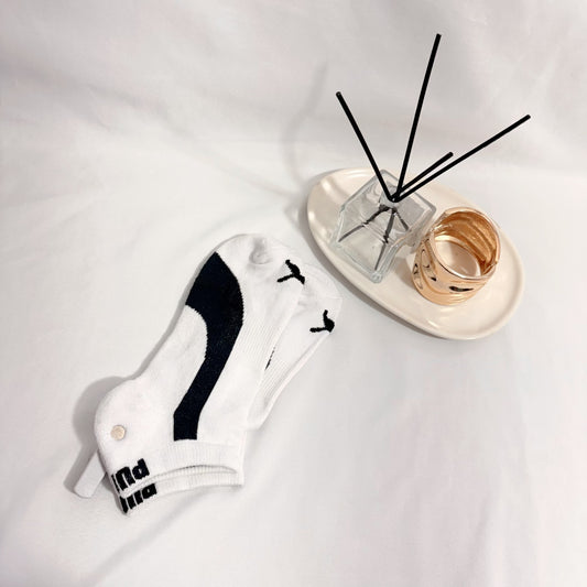 Par de medias tobilleras Puma blancas Nuevas