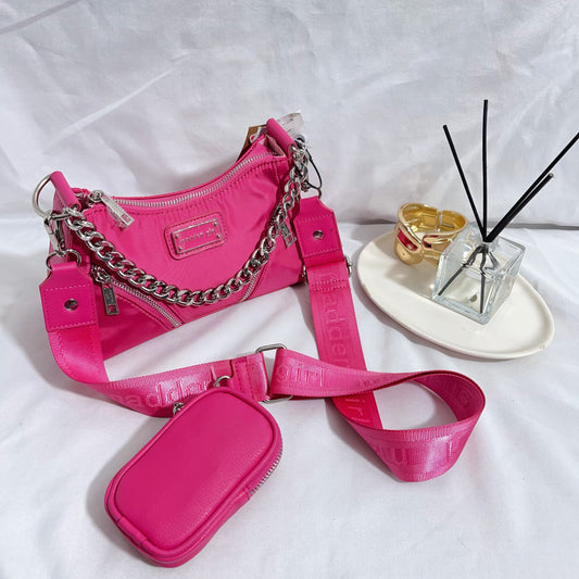 Cartera fucsia Madden Girl Nueva con etiqueta