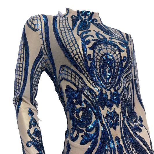 Vestido corto azul con brillo marca Oreatex talla G usado