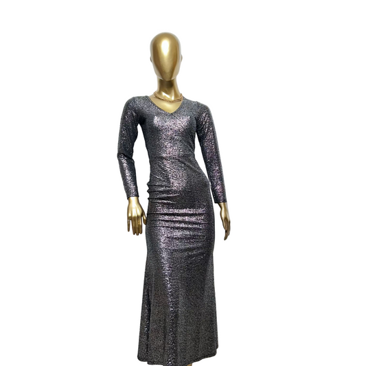 Vestido largo plateado marca Bekitas talla M usado