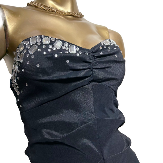 Vestido corto negro marca Ynes talla M usado