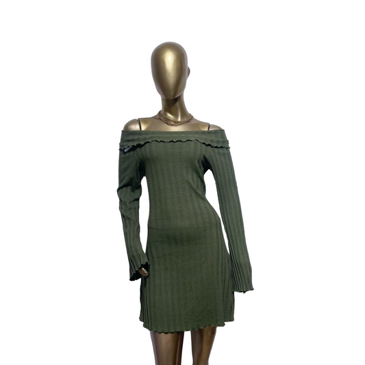 Vestido verde oliva marca PIECES talla M nuevo