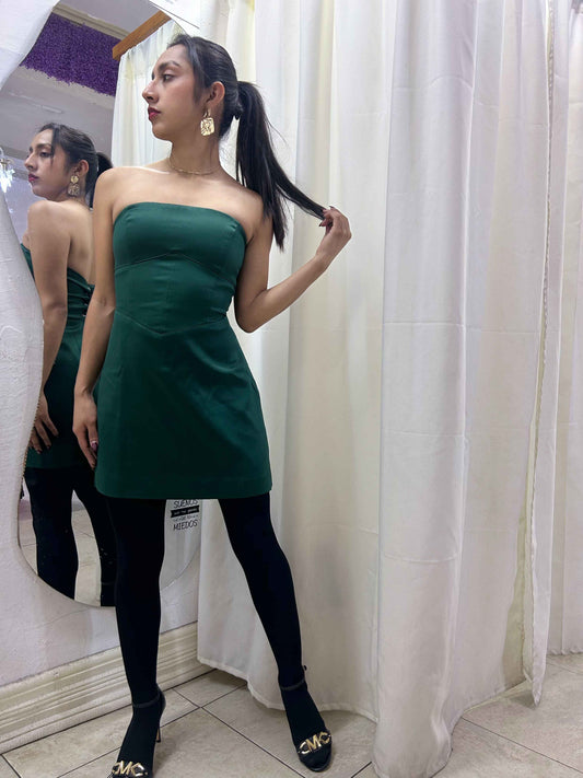 Vestido verde strapless marca Forever 21 talla M nuevo