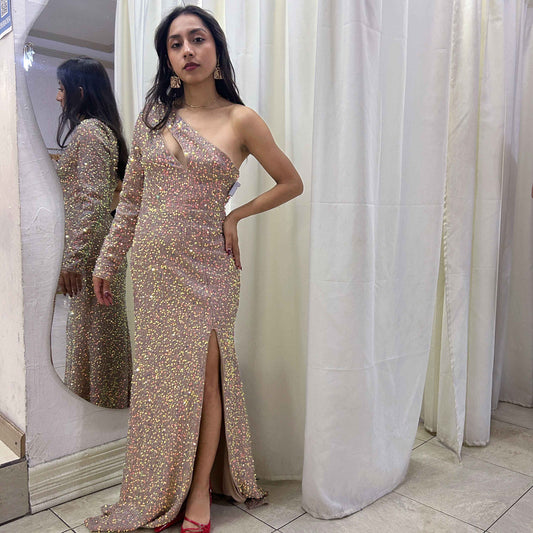 Vestido largo con brillo asimétrico marca SHEIN  talla M usado