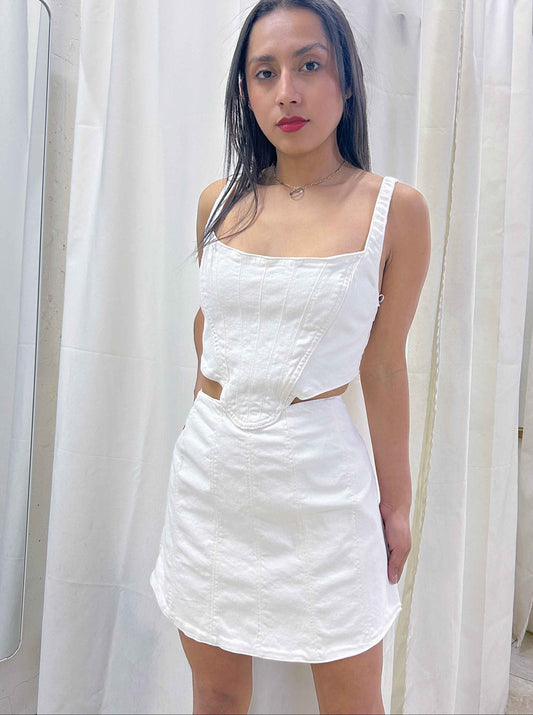 Vestido blanco con cortes laterales ZARA  Talla L usado